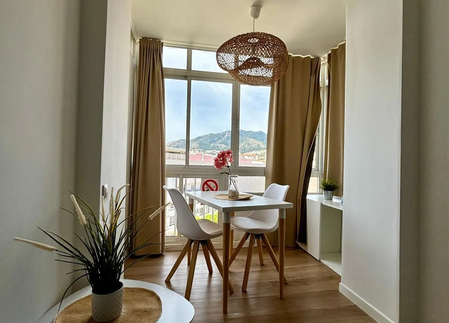 Ar Apartments - Central And Modern Apartment In Бенальмадена